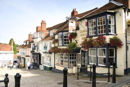 Courtyard Cottages Lymington, 2 Adults Only Eksteriør bilde