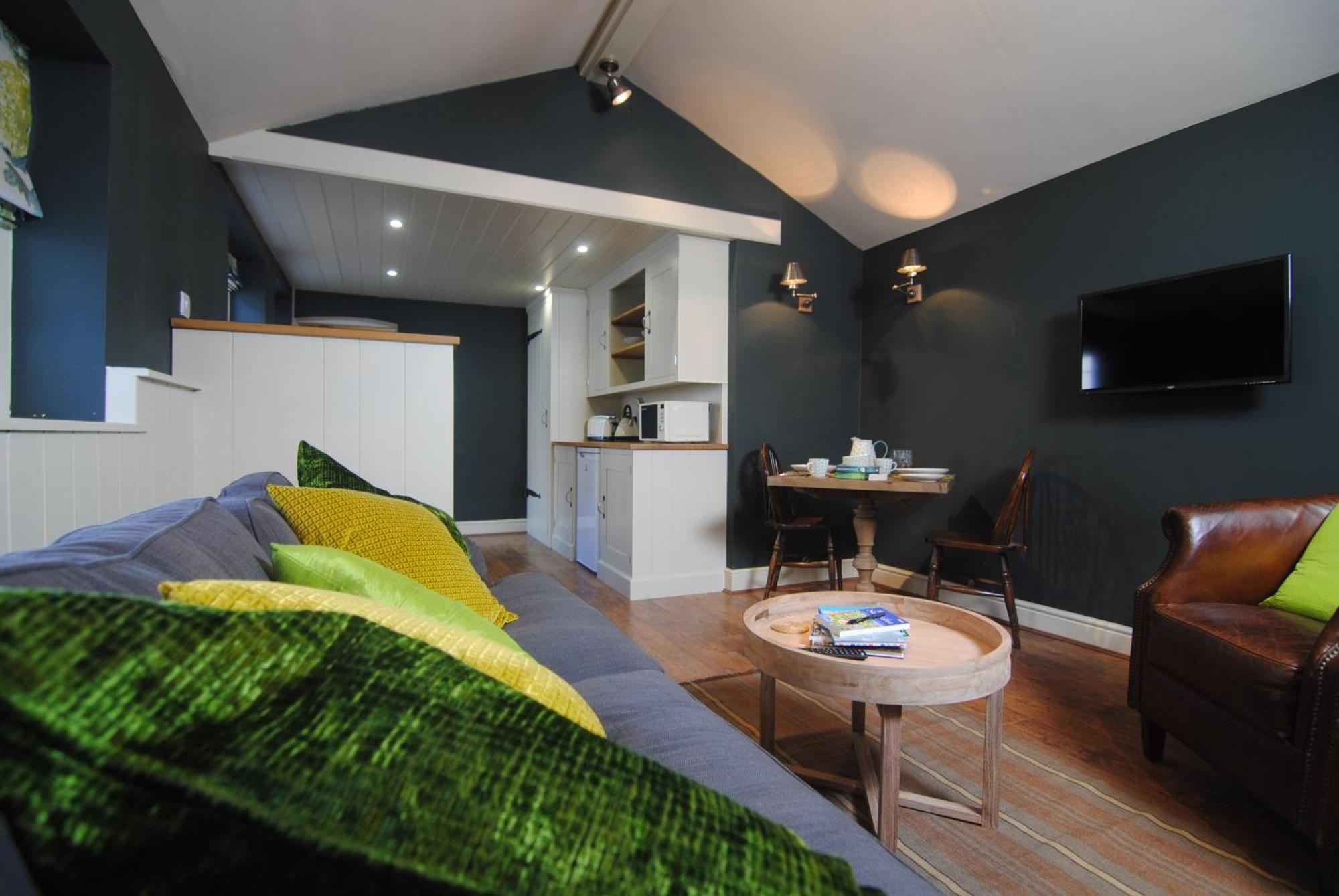 Courtyard Cottages Lymington, 2 Adults Only Eksteriør bilde